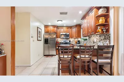 7808 SW 8th Ct, North Lauderdale, FL 33068 - Photo 7