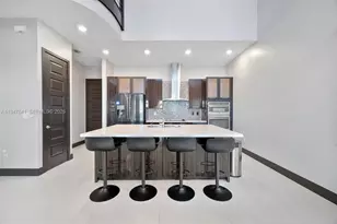 15722 NW 88th Ave, Miami Lakes, FL 33018 - Photo 21