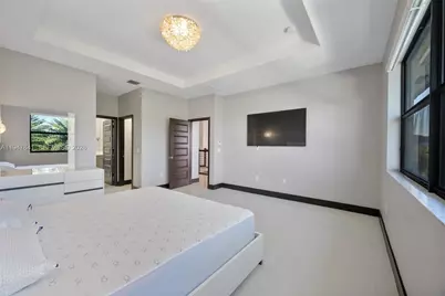 15722 NW 88th Ave, Miami Lakes, FL 33018 - Photo 31