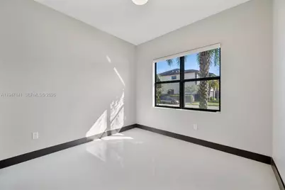 15722 NW 88th Ave, Miami Lakes, FL 33018 - Photo 43