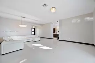 15722 NW 88th Ave, Miami Lakes, FL 33018 - Photo 13