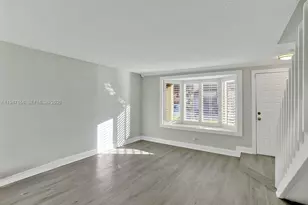 10102 SW 77th Ct, Miami, FL 33156 - Photo 5