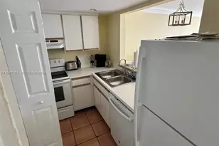 540 Brickell Key Dr, Miami, FL 33131 - Photo 17