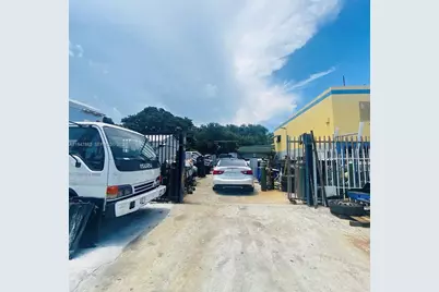 3071 NW 54th St, Miami, FL 33142 - Photo 3