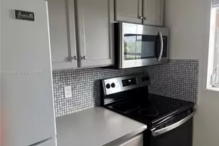 1701 Washington St, Hollywood, FL 33020 - Photo 9