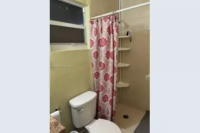 640 E 30th St #0, Hialeah, FL 33013 - Photo 11