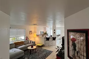 747 SW 6th St, Hallandale Beach, FL 33009 - Photo 17