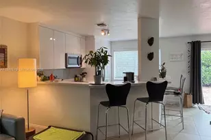 747 SW 6th St, Hallandale Beach, FL 33009 - Photo 11