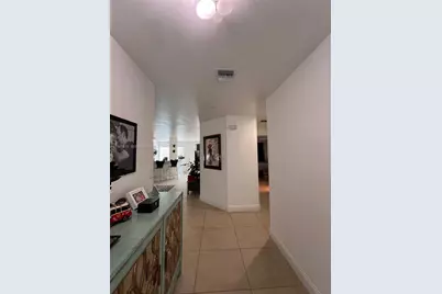747 SW 6th St, Hallandale Beach, FL 33009 - Photo 7