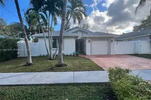 747 SW 6th St, Hallandale Beach, FL 33009 - Photo 3