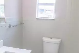 1051 NW 63rd St, Miami, FL 33150 - Photo 23