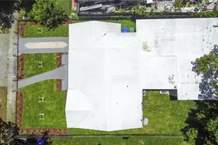 1051 NW 63rd St, Miami, FL 33150 - Photo 5