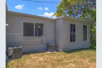 1051 NW 63rd St, Miami, FL 33150 - Photo 29