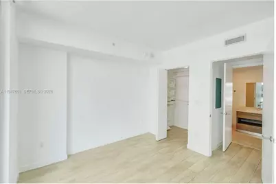 1300 S Miami Ave #4207, Miami, FL 33130 - Photo 9