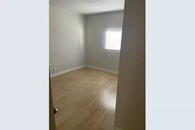 13110 SW 10th St, Miami, FL 33184 - Photo 11