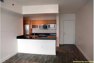 950 Brickell Bay Dr #3900, Miami, FL 33131 - Photo 5