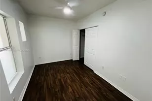 946 Bay Dr, Miami Beach, FL 33141 - Photo 15