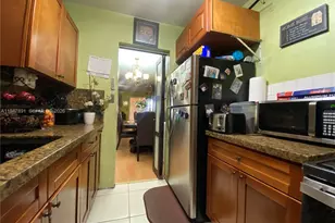 2412 NW 39th Wy, Lauderdale Lakes, FL 33311 - Photo 7