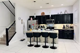 12407 NW 18th Ct, Pembroke Pines, FL 33028 - Photo 11