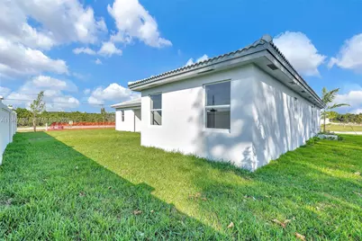 27210 SW 159th Path, Miami, FL 33031 - Photo 15