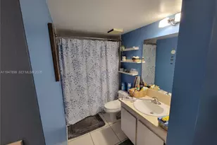 8000 SW 149th Ave, Miami, FL 33193 - Photo 17