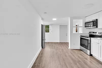 2636 SW 29th Ct, Miami, FL 33133 - Photo 13