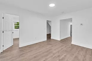 2636 SW 29th Ct, Miami, FL 33133 - Photo 9