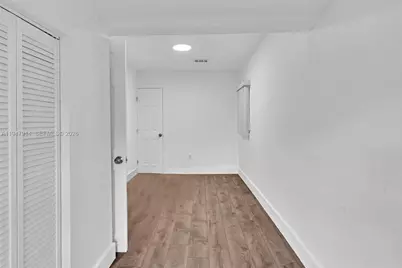 2636 SW 29th Ct, Miami, FL 33133 - Photo 7