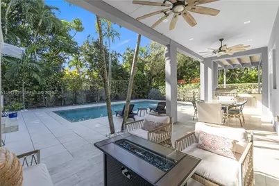 760 NE 115th St, Biscayne Park, FL 33161 - Photo 37