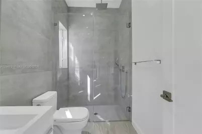 760 NE 115th St, Biscayne Park, FL 33161 - Photo 23