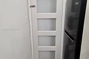 801 Brickell Bay Dr, Miami, FL 33131 - Photo 17