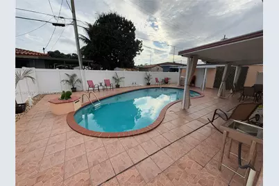 380 W 41st St, Hialeah, FL 33012 - Photo 37