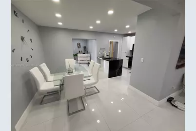 380 W 41st St, Hialeah, FL 33012 - Photo 23