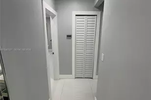 380 W 41st St, Hialeah, FL 33012 - Photo 7