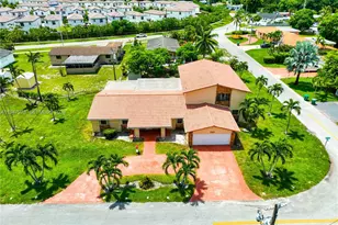 2420 NW 132nd St, Miami, FL 33167 - Photo 3