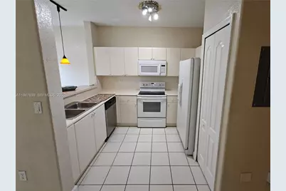 2637 SE 16th Ter #104, Homestead, FL 33035 - Photo 9