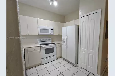 2637 SE 16th Ter #104, Homestead, FL 33035 - Photo 11