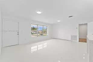 2701 Nassau Dr, Miramar, FL 33023 - Photo 7