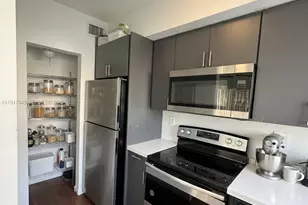 415 NW 84th St, Miami, FL 33150 - Photo 1