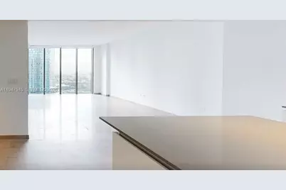 68 SE 6th St #2110, Miami, FL 33131 - Photo 1