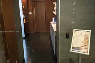 68 SE 6th St, Miami, FL 33131 - Photo 59