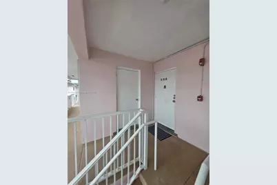 7424 SW 82nd St #D215, Miami, FL 33143 - Photo 9