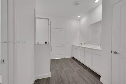 19465 Whispering Creek Rd, Loxahatchee, FL 33470 - Photo 11