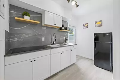 1444 NE 13th Ave, Fort Lauderdale, FL 33304 - Photo 3