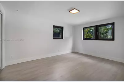 4530 N Jefferson Ave, Miami Beach, FL 33140 - Photo 11