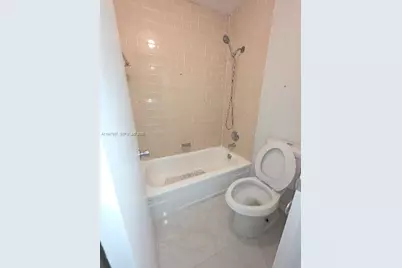 810 SW 129th Pl #206, Miami, FL 33184 - Photo 13