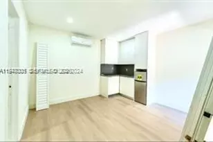 1615 NE 9th St, Fort Lauderdale, FL 33304 - Photo 9