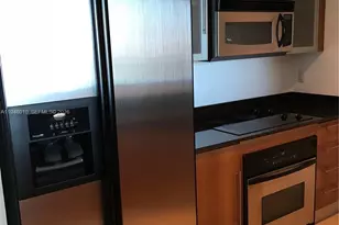 325 S Biscayne Blvd, Miami, FL 33131 - Photo 11
