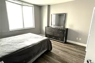 325 S Biscayne Blvd, Miami, FL 33131 - Photo 7