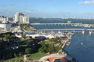 325 S Biscayne Blvd, Miami, FL 33131 - Photo 13